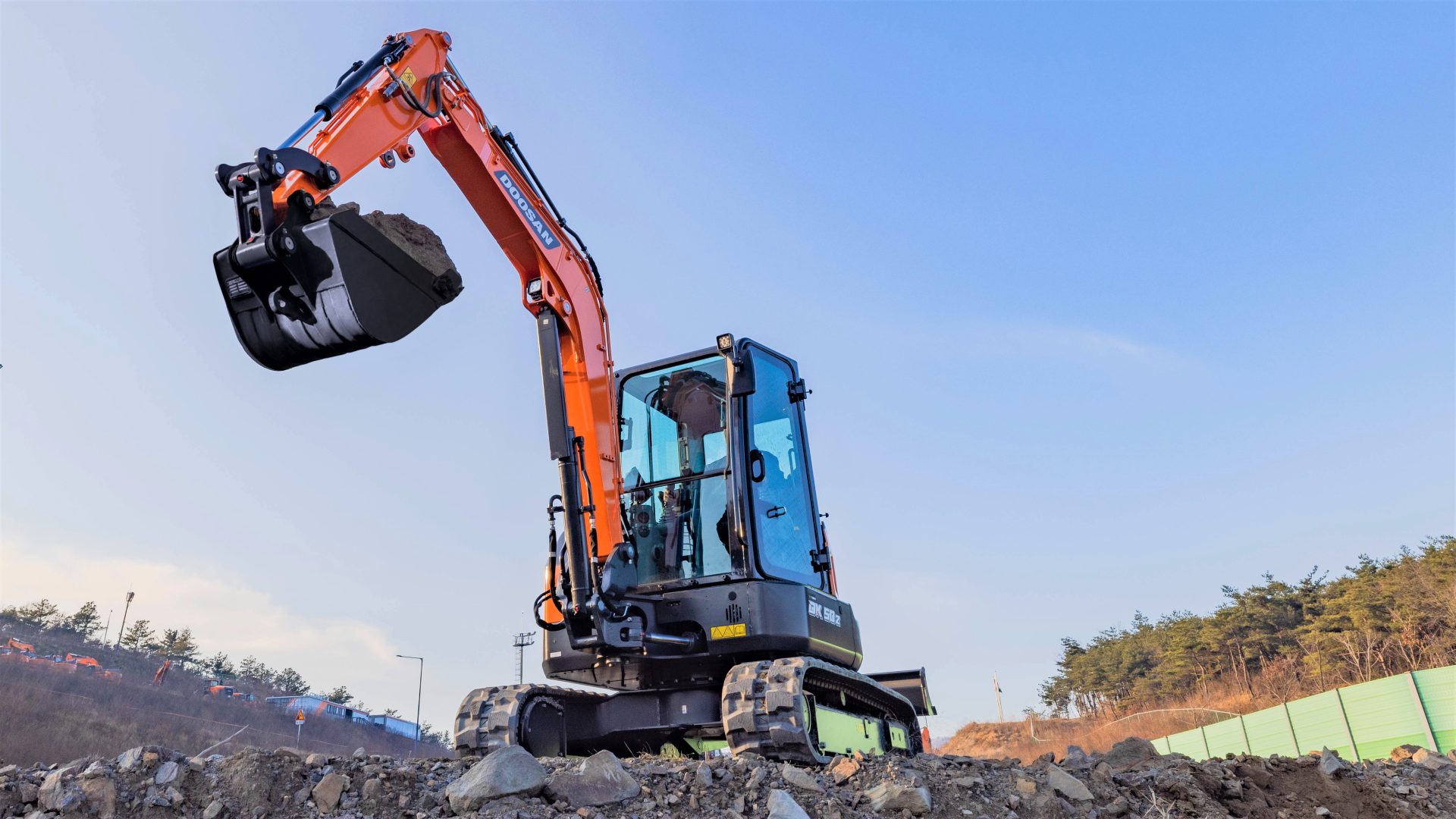 Doosan ha presentato i nuovi mini da 2,5 a 5,5 tonnellate di peso operativo.