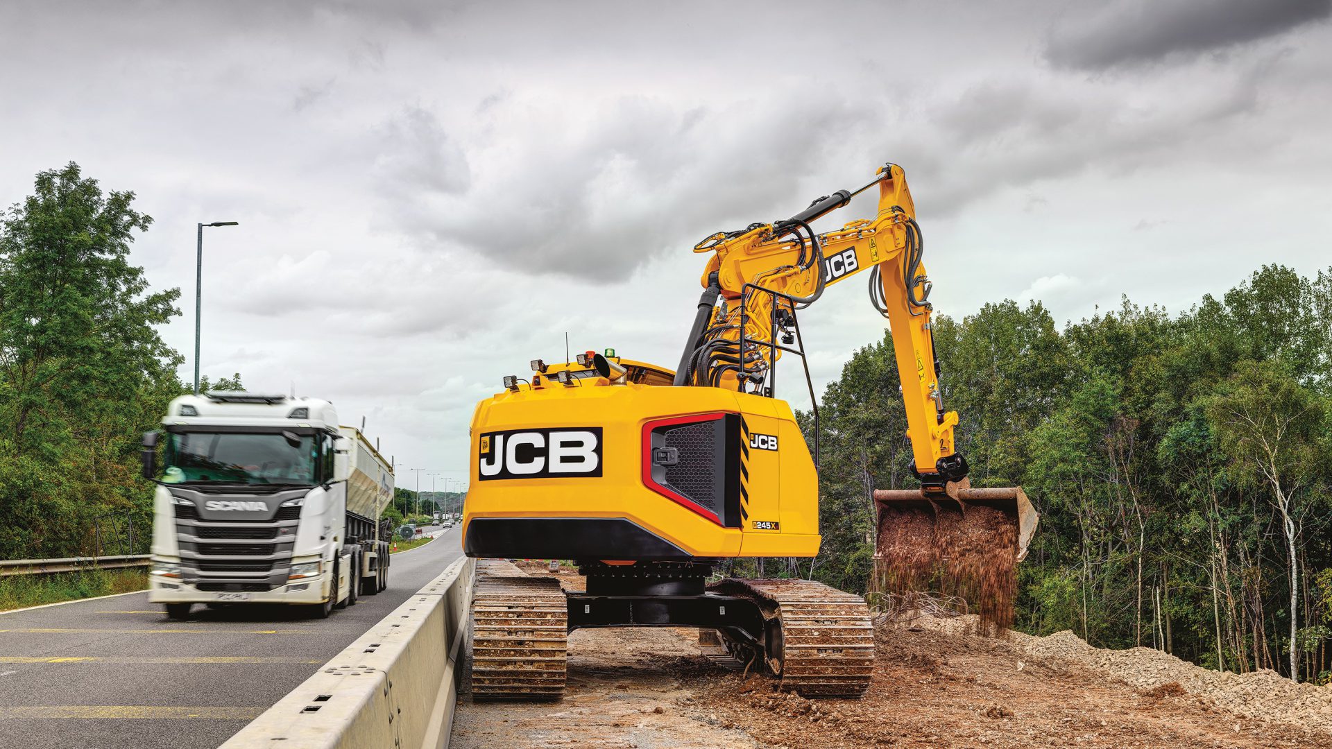 JCB ha una lunga e ottima storicità sugli escavatori short-radius