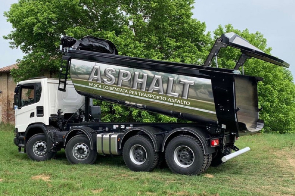 La S5 EVO Asphalt di Emilcamion è pensata per il trasporto dei conglomerati bituminosi