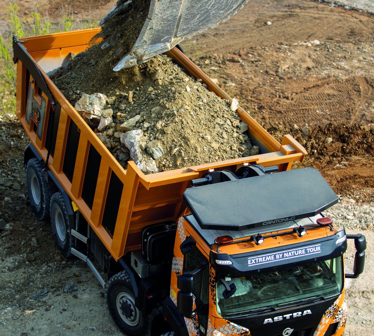 Gli Astra HD9 e HHD9 sono due macchine pensate per essere una valida alternativa ai dumper articolati e rigidi