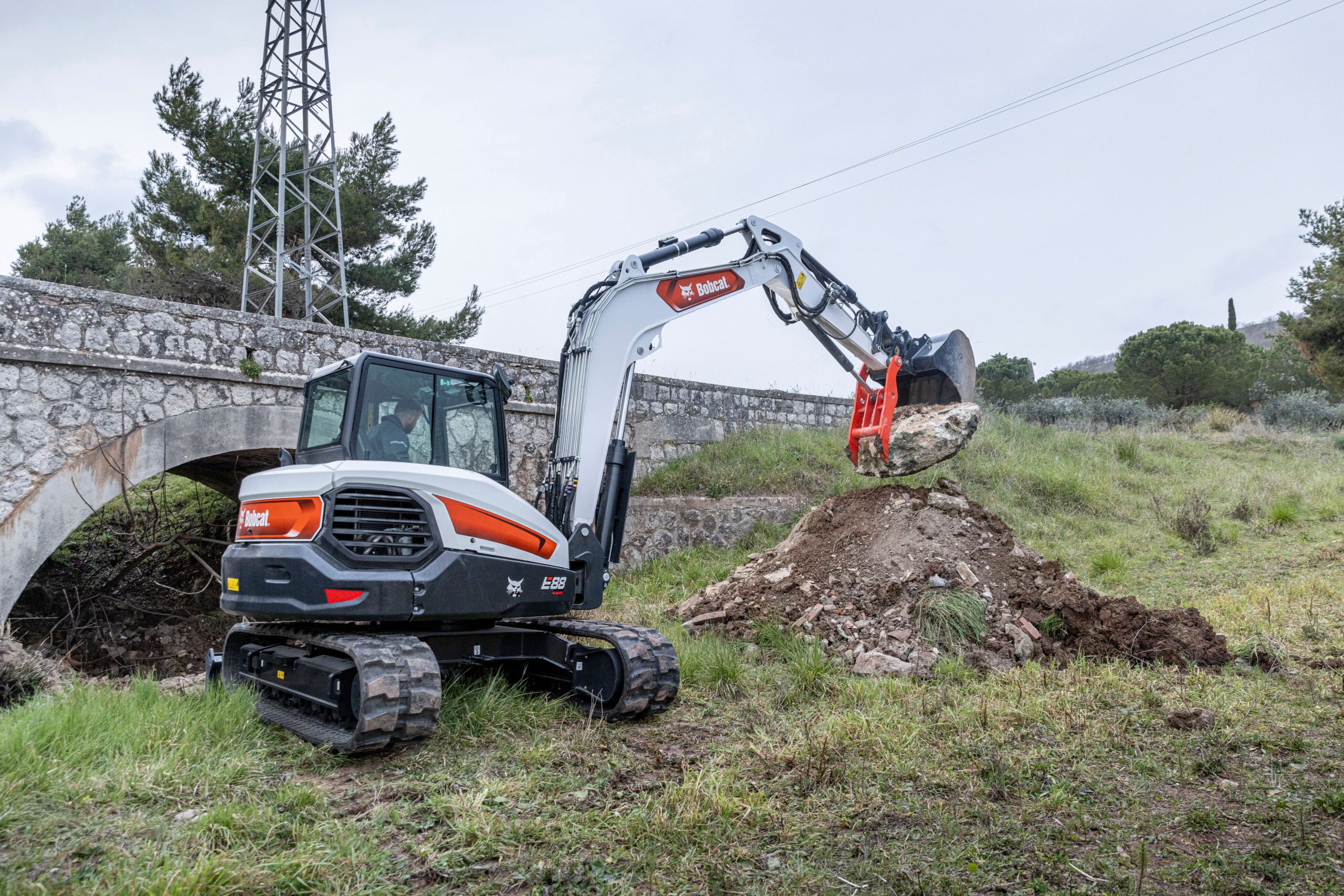 Il nuovo Bobcat E88 amplia i confini applicativi del costruttore in questa classe di peso