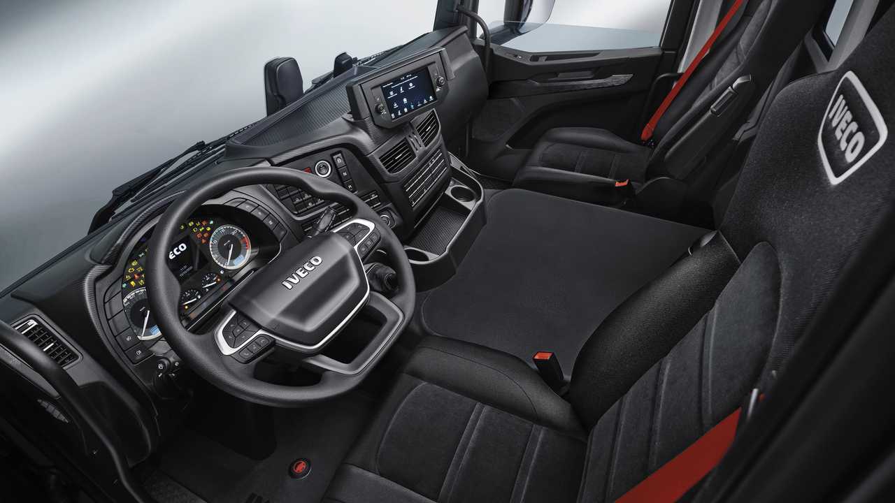 Gl interni dell'Iveco T-Way sono pensati per alzare il livello di comfort in off-road