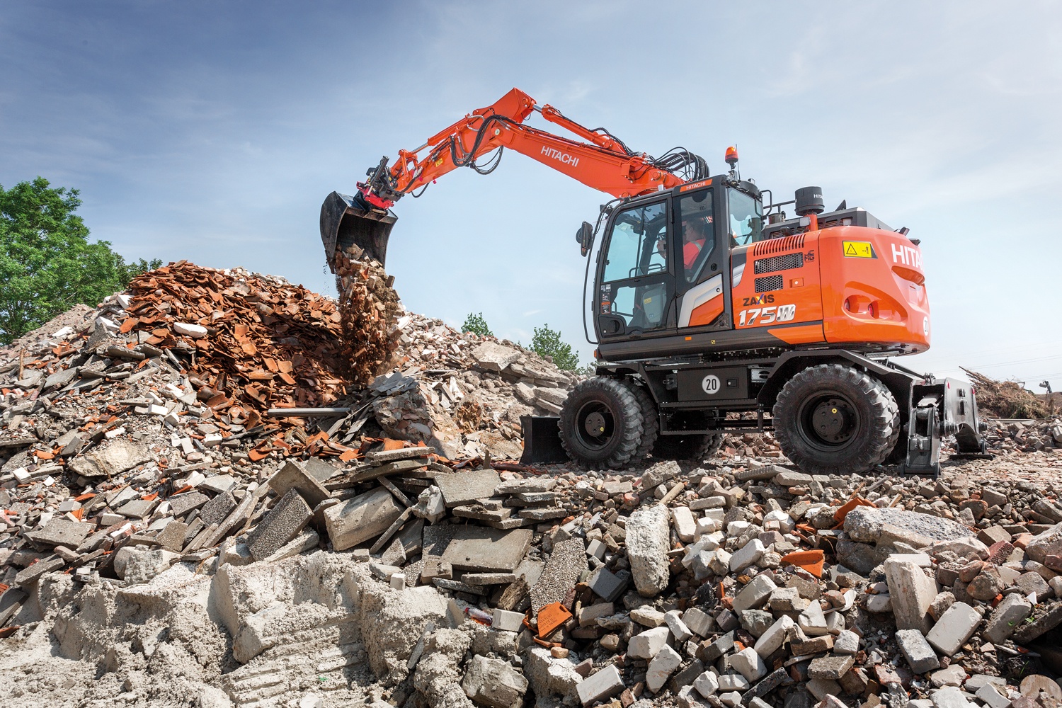 Hitachi ZX175W-7 ha una torretta compatta con prestazioni elevate