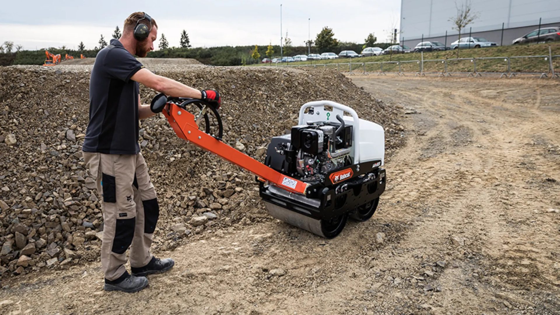 I rulli tandem manuali di Bobcat permettono di lavorare in condizioni di ogni genere