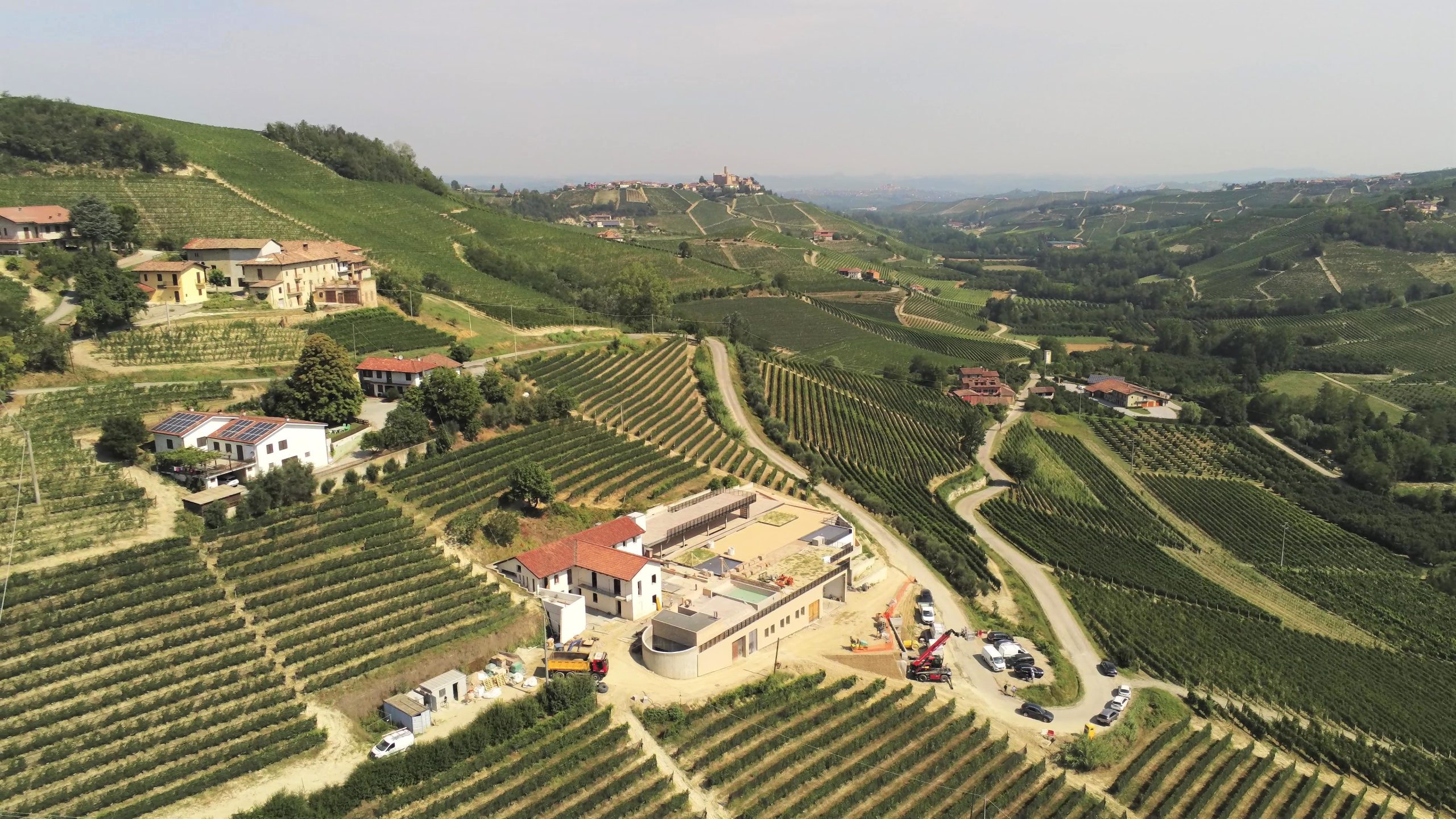 Il cantiere della G.B. Costruzioni dove lavora il Manitou MRT 2660 si trova in un contesto paesaggistico eccezionale