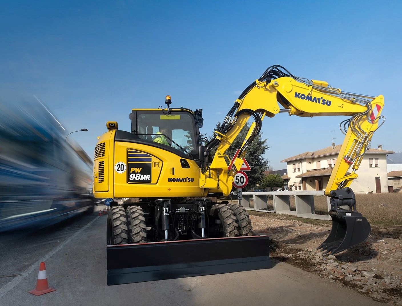 Komatsu, a Bauma 2022 anche il midi PW98MR11 econstruction
