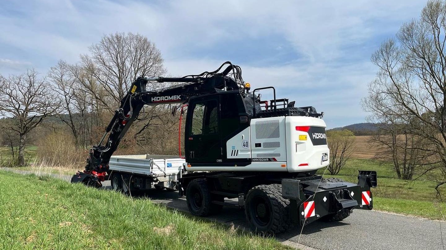 Gli escavatori gommati Hidromek derivano dai modelli cingolati