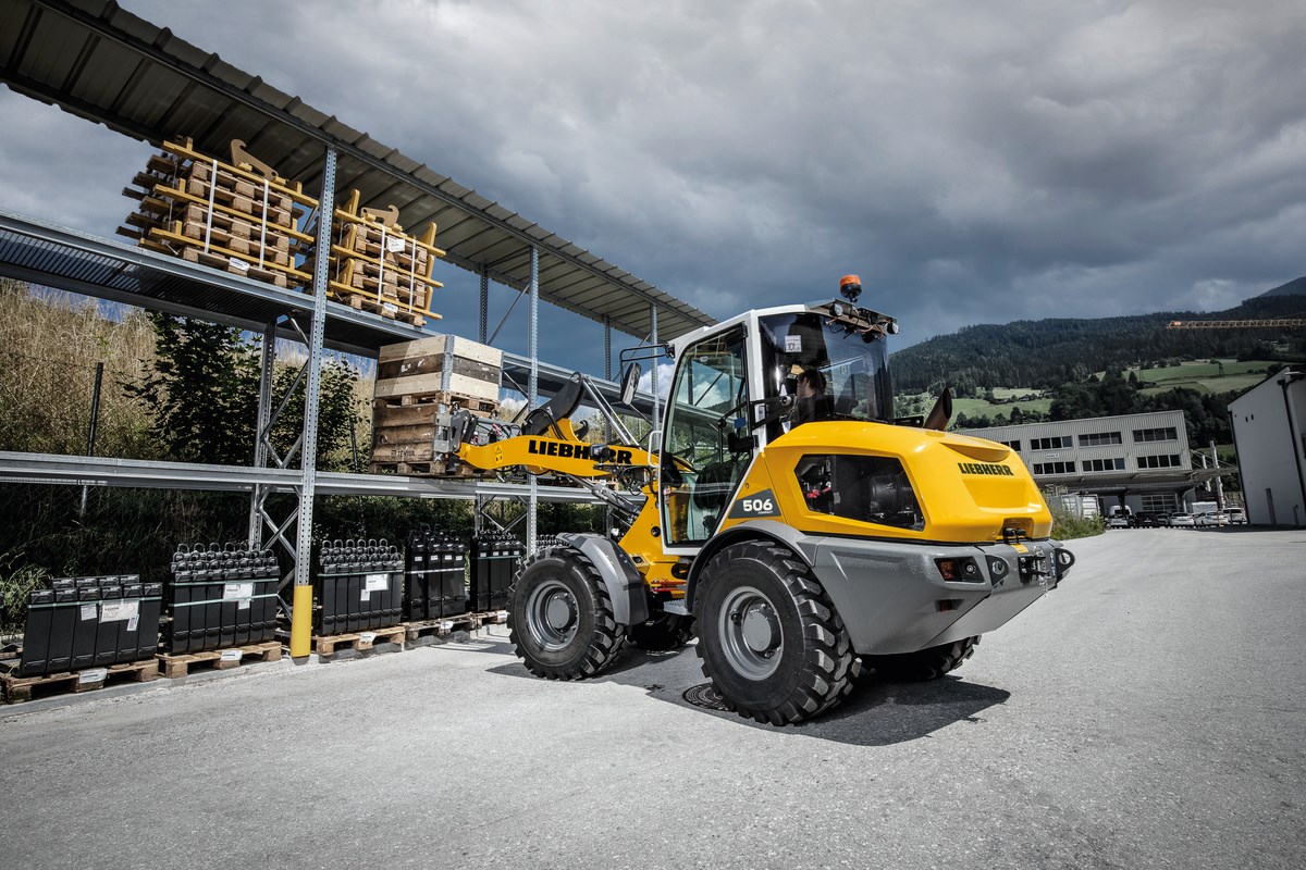 La Liebherr L506 è una pala compatta polivalente