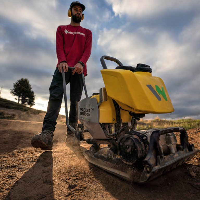 La gamma Wacker Neuson comprende diversi modelli di piastre elettriche a batteria