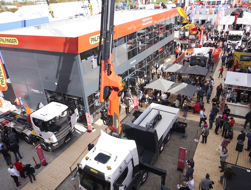 Lo stand PALFINGER a Bauma è stato incentrato sulle PLE elettriche e sulle gru articolate