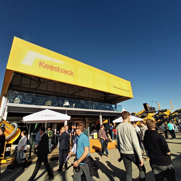 Keestrack era presente a Bauma con uno stand imponente