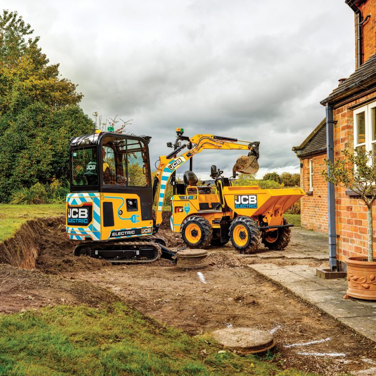 JCB ha una gamma elettrica adatta a lavori di ogni genere