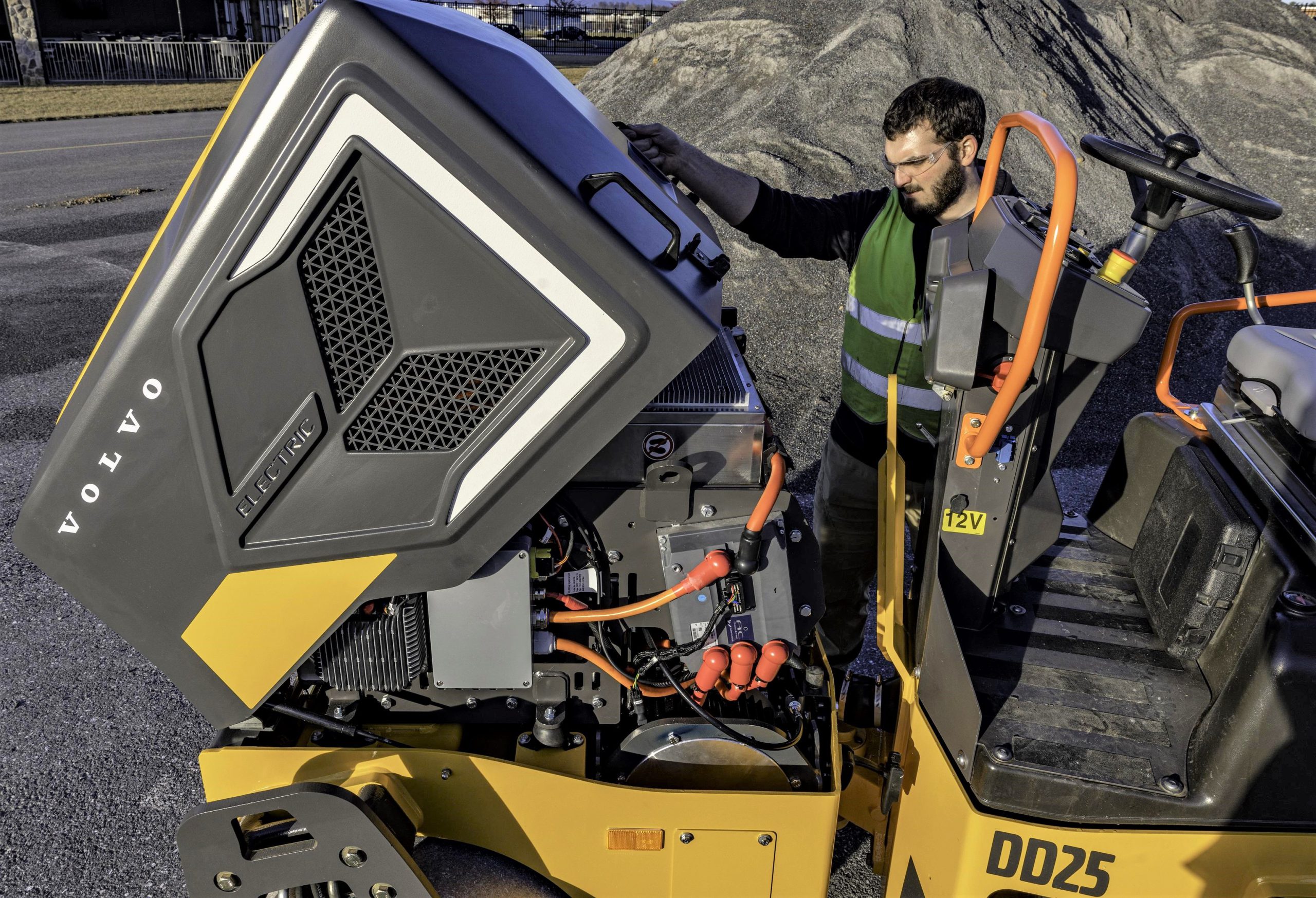 Volvo CE presenta il nuovo DD25 Electric a Conexpo