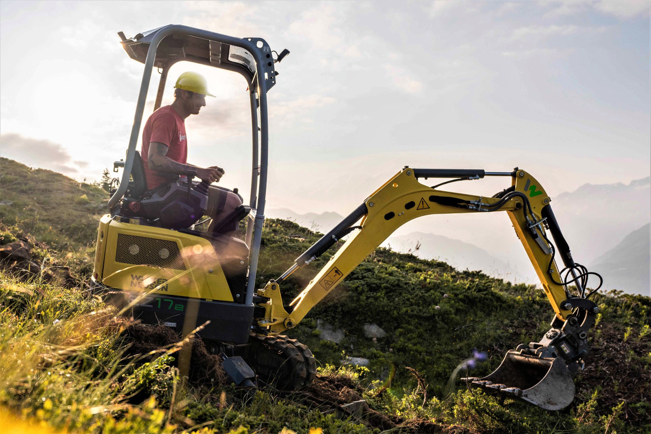 Il Wacker Neuson EZ17e è uno dei miniescavatori elettrici più performanti