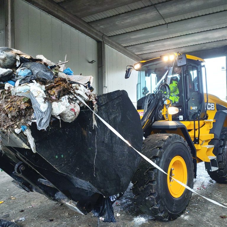 Il braccio HT di JCB permette di avere la massima forza di strappo ad ogni altezza