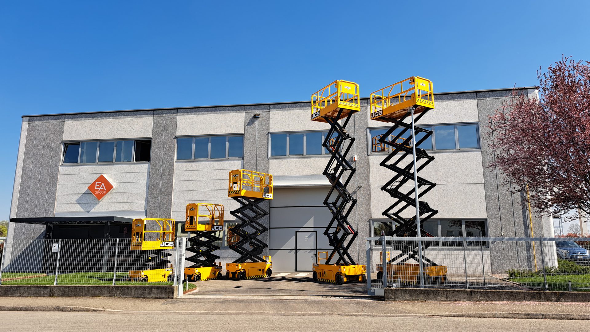 JCB si presenta in Italia con le sue PLE tramite EA Group