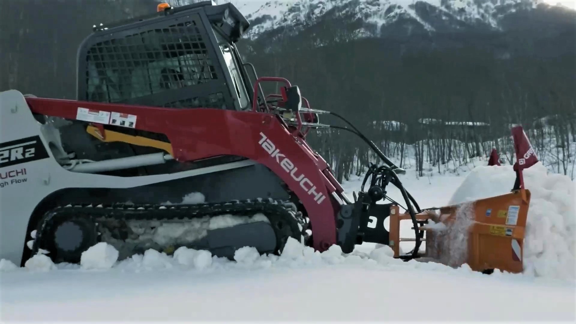 Tracksformer sulla neve aumenta la sicurezza