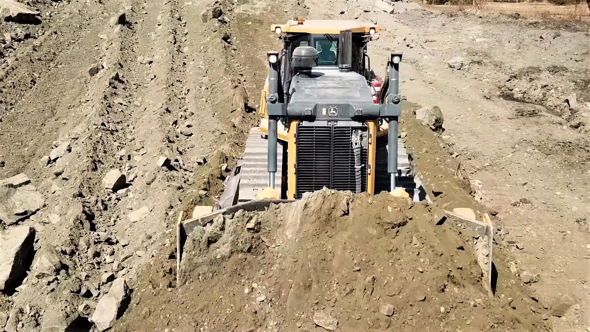 Il dozer 1050K opera con un'efficienza molto elevata