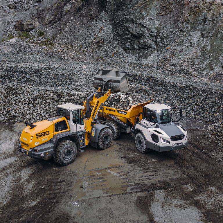 Liebherr ha basato il suo TA 230 su elementi fondamentali come il comfort e la visibilità