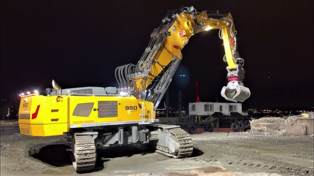 OLESEN impiega un Liebherr R980 Demolition