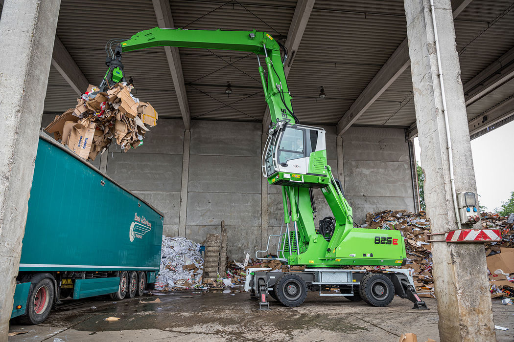 Il modello 825E è uno dei cavalli di battaglia del costruttore