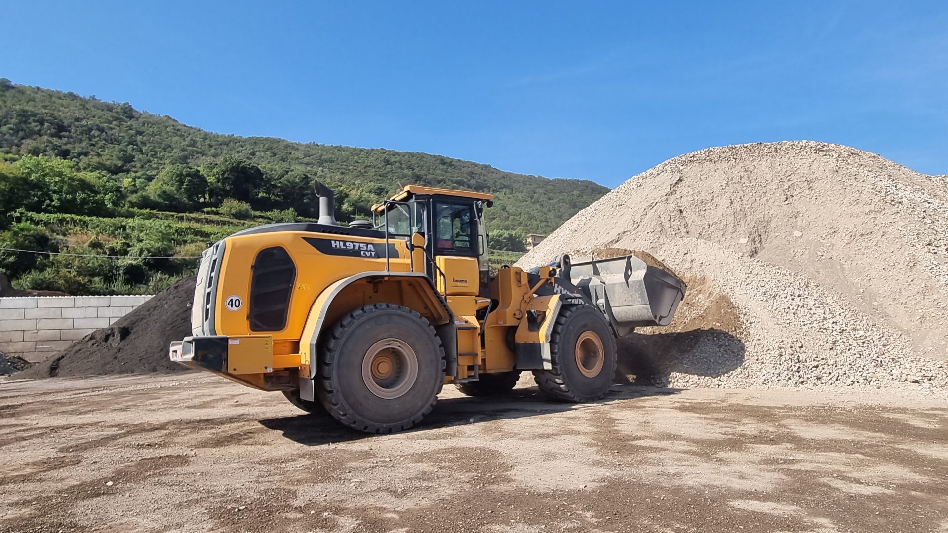 Hyundai propone la HL975A CVT con trasmissione a variazione continua