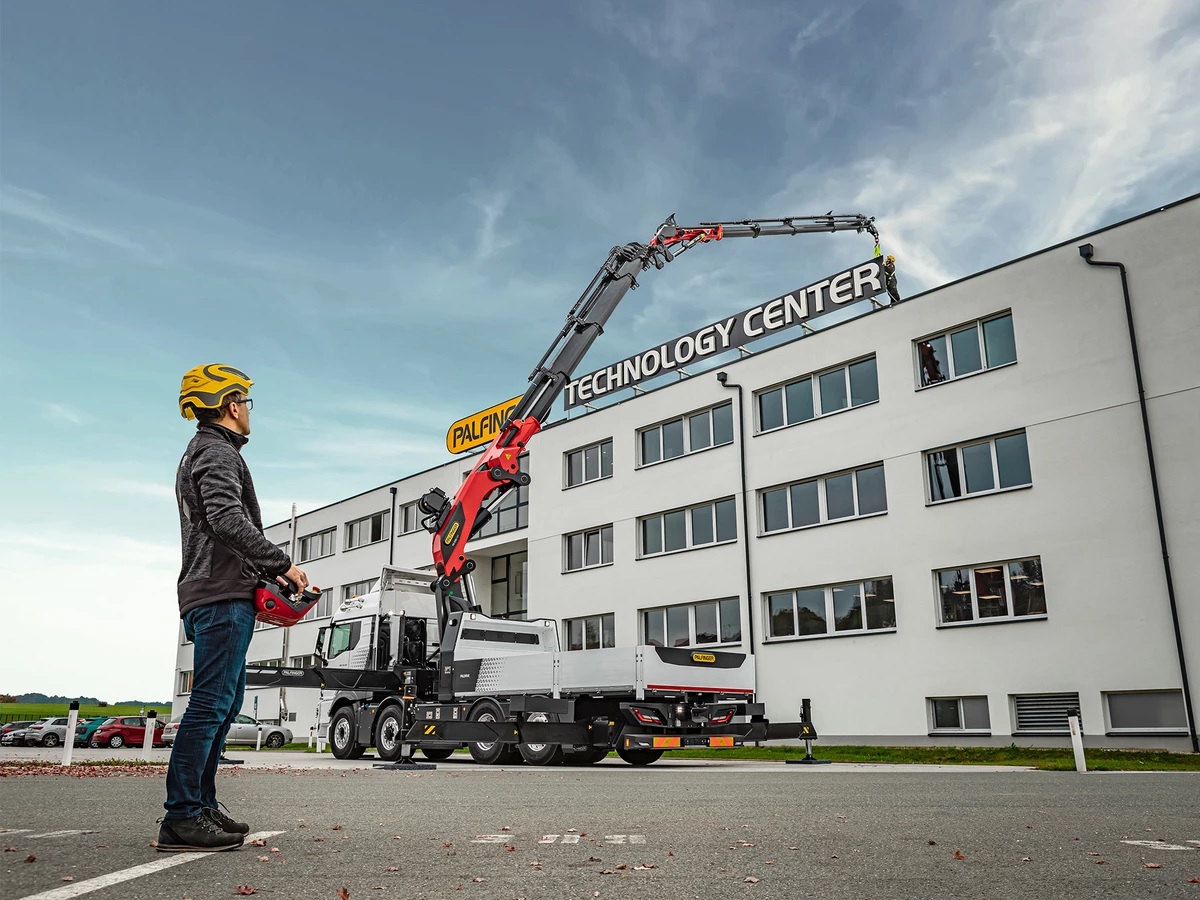 PALFINGER è oggi un costruttore che punta alla tecnologia