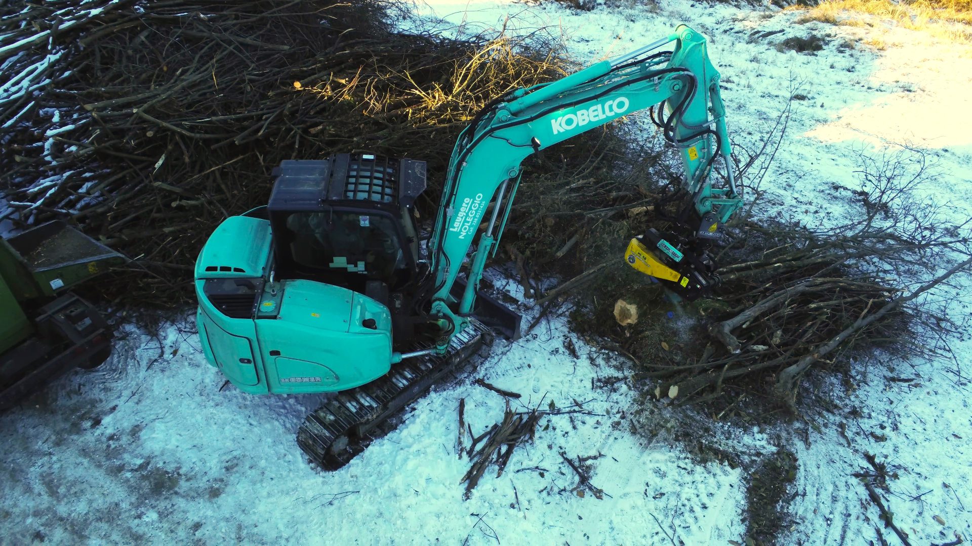 I F.lli Galleano hanno scelto il Kobelco SK85MSR-7 per la sua polivalenza