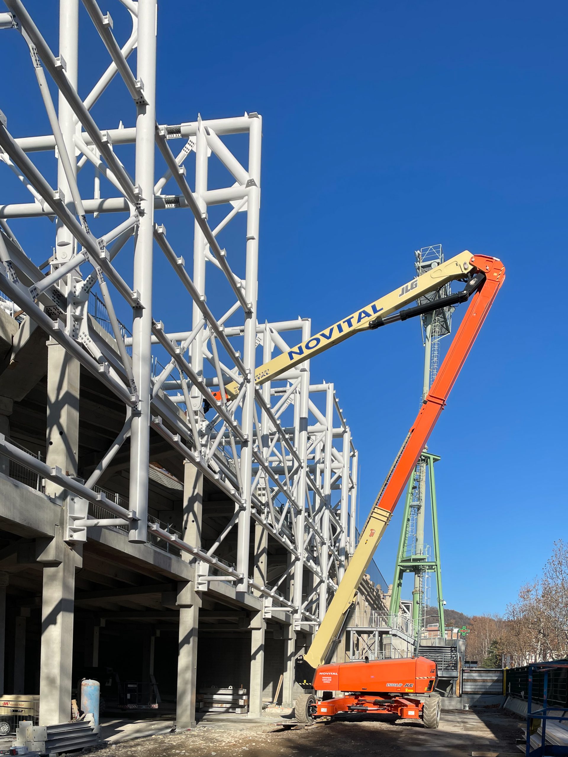 Metal 360 ha utilizzato le PLE di JLG