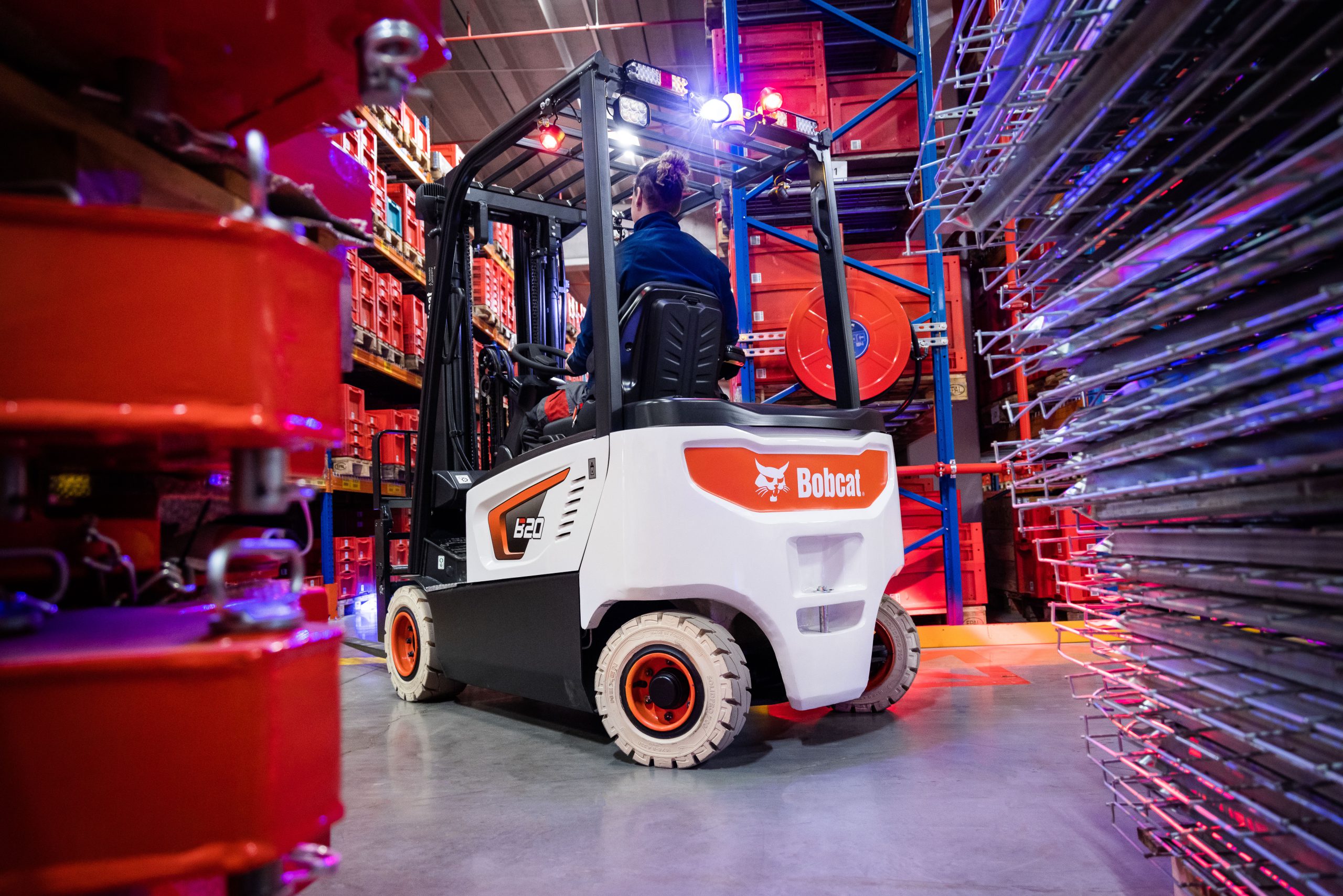 BOBCAT si presenta a LogiMat con la sua gamma di carrelli elevatori