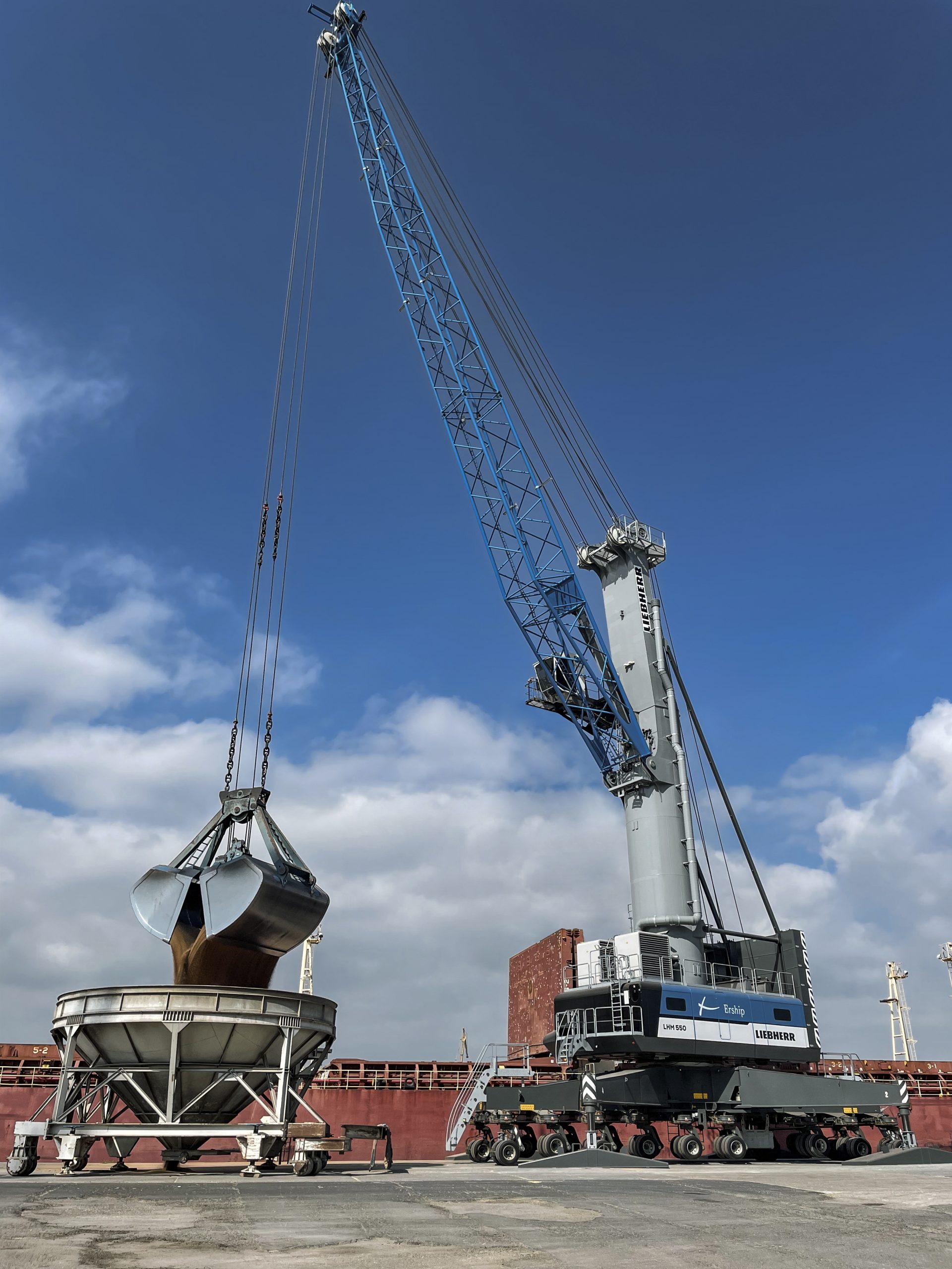 Le gru portuali di Liebherr hanno contribuito alla crescita del Gruppo