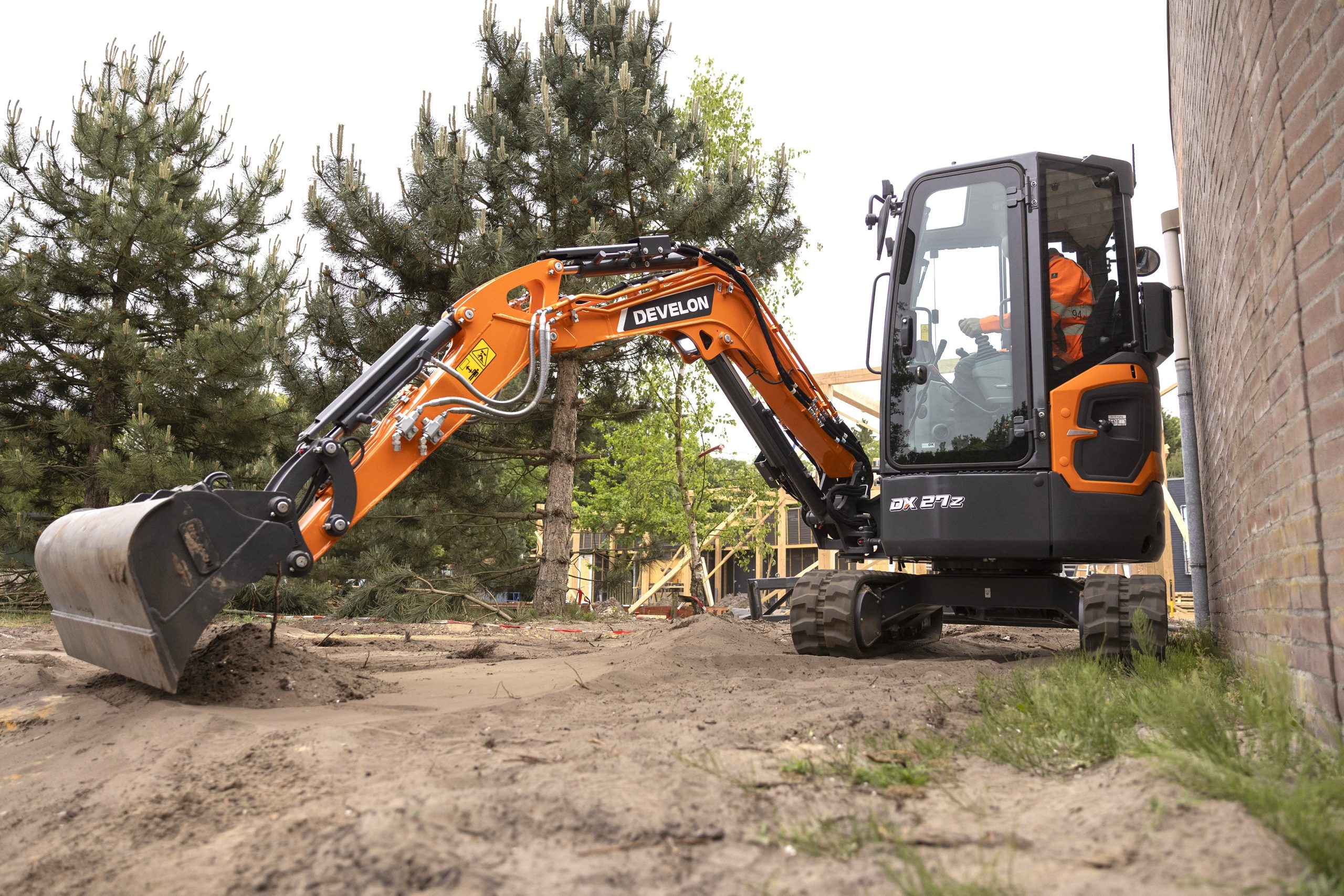 Develon ha migliorato il DX27Z-7