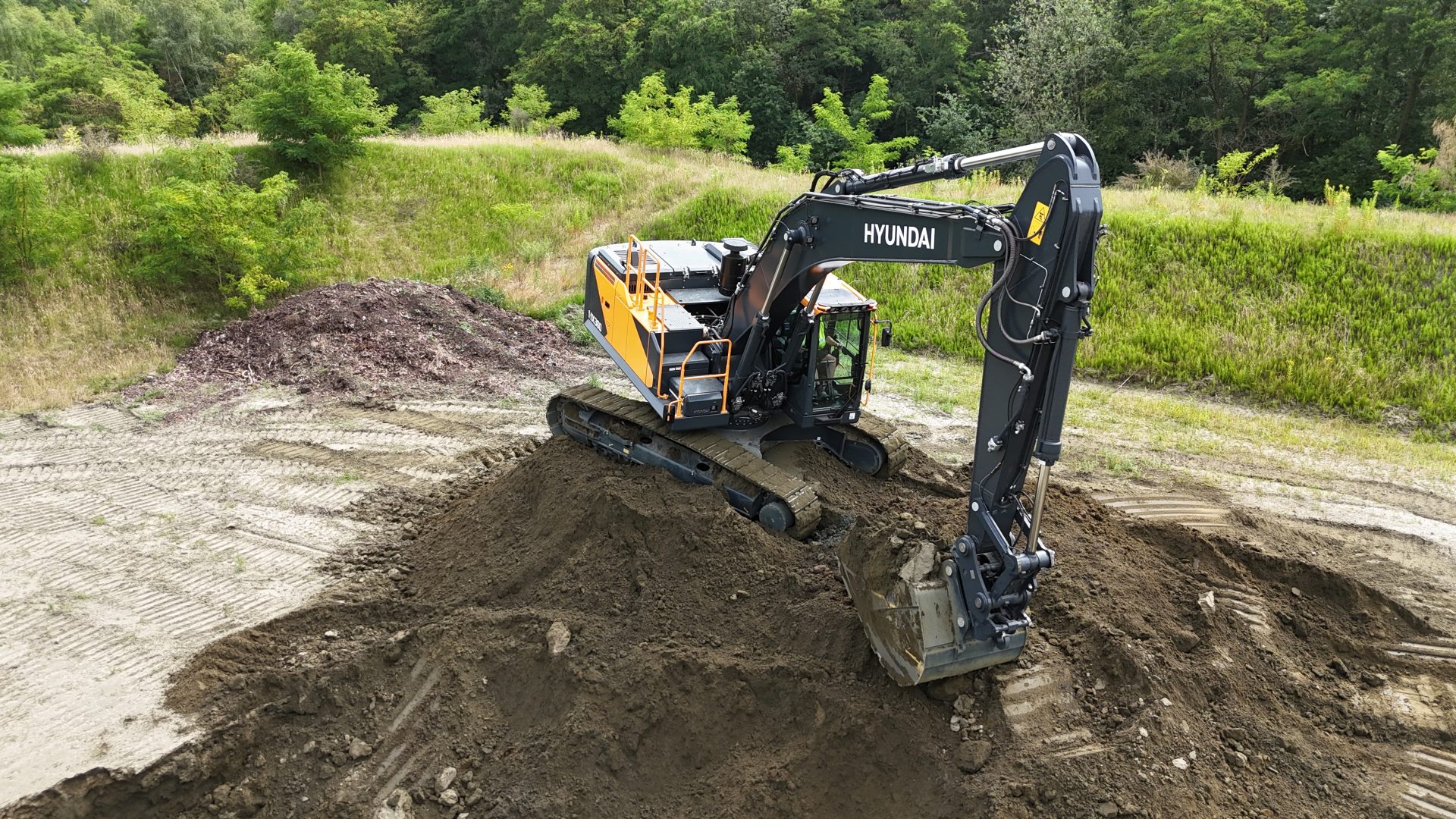 HYUNDAI ha sviluppato la nuova Serie HX per implementare la propria presenza sul mercato