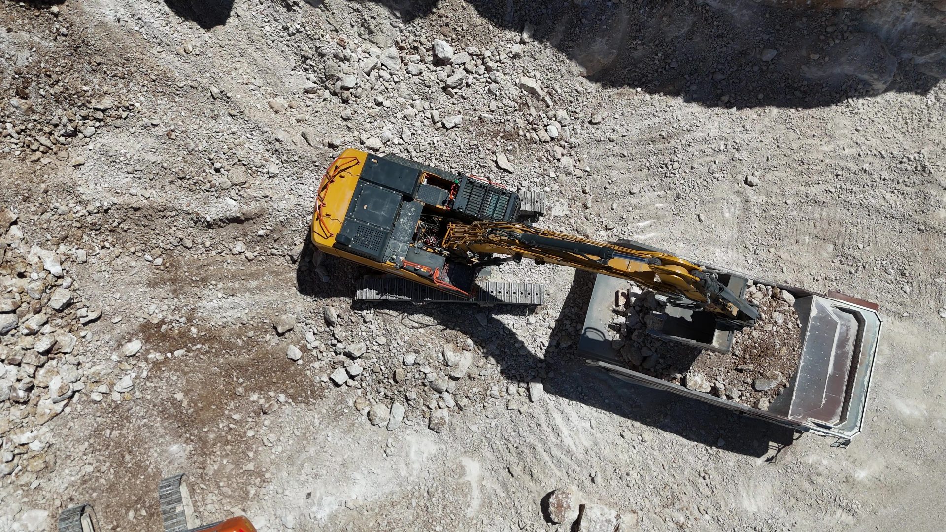 Il 952F si è rivelato un mezzo idoneo al duro lavoro del fronte cava