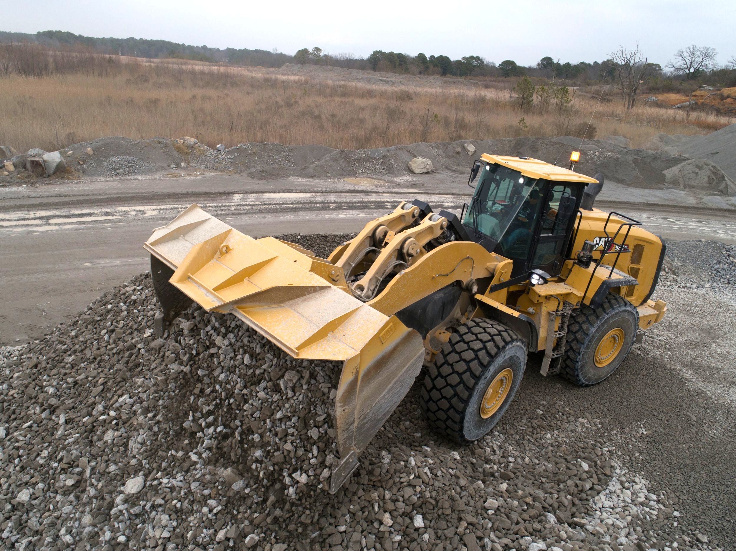 Caterpillar punta sulle caratteristiche di base della 980 già conosciuta
