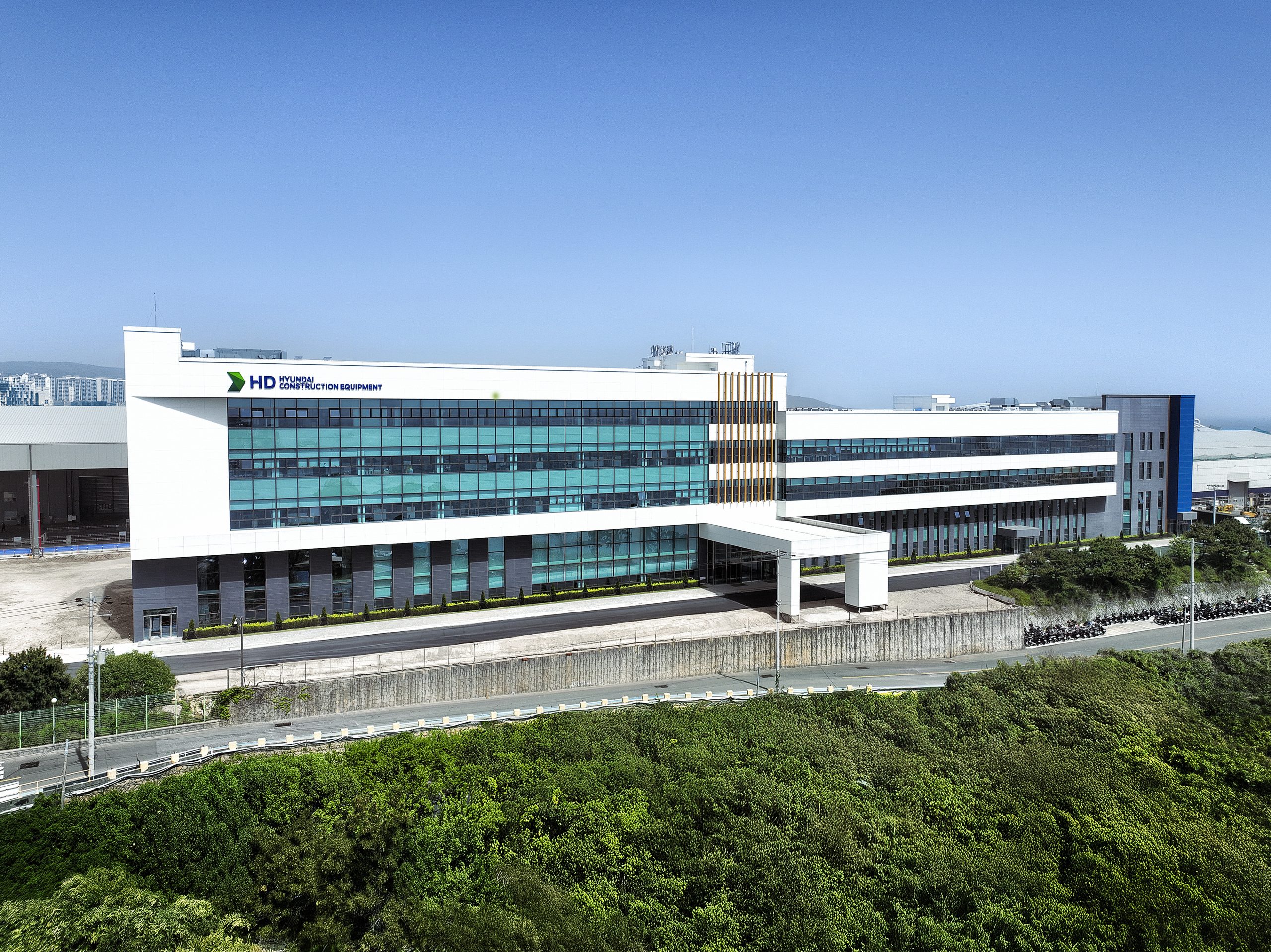 HYUNDAI ha aperto la nuova fabbrica intelligente di Ulsan, in Corea del Sud