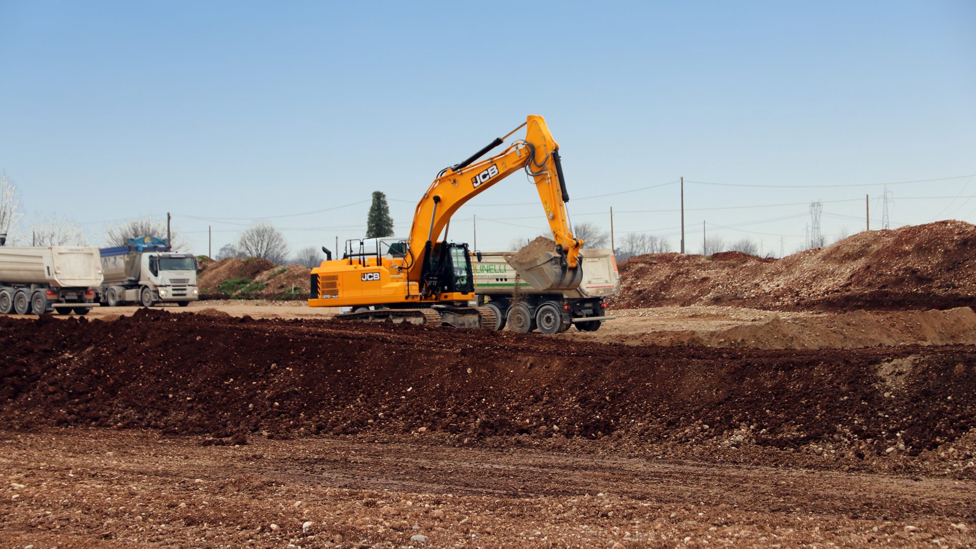 JCB si avvicina dunque anche al mondo delle cave con il suo 370X NLC