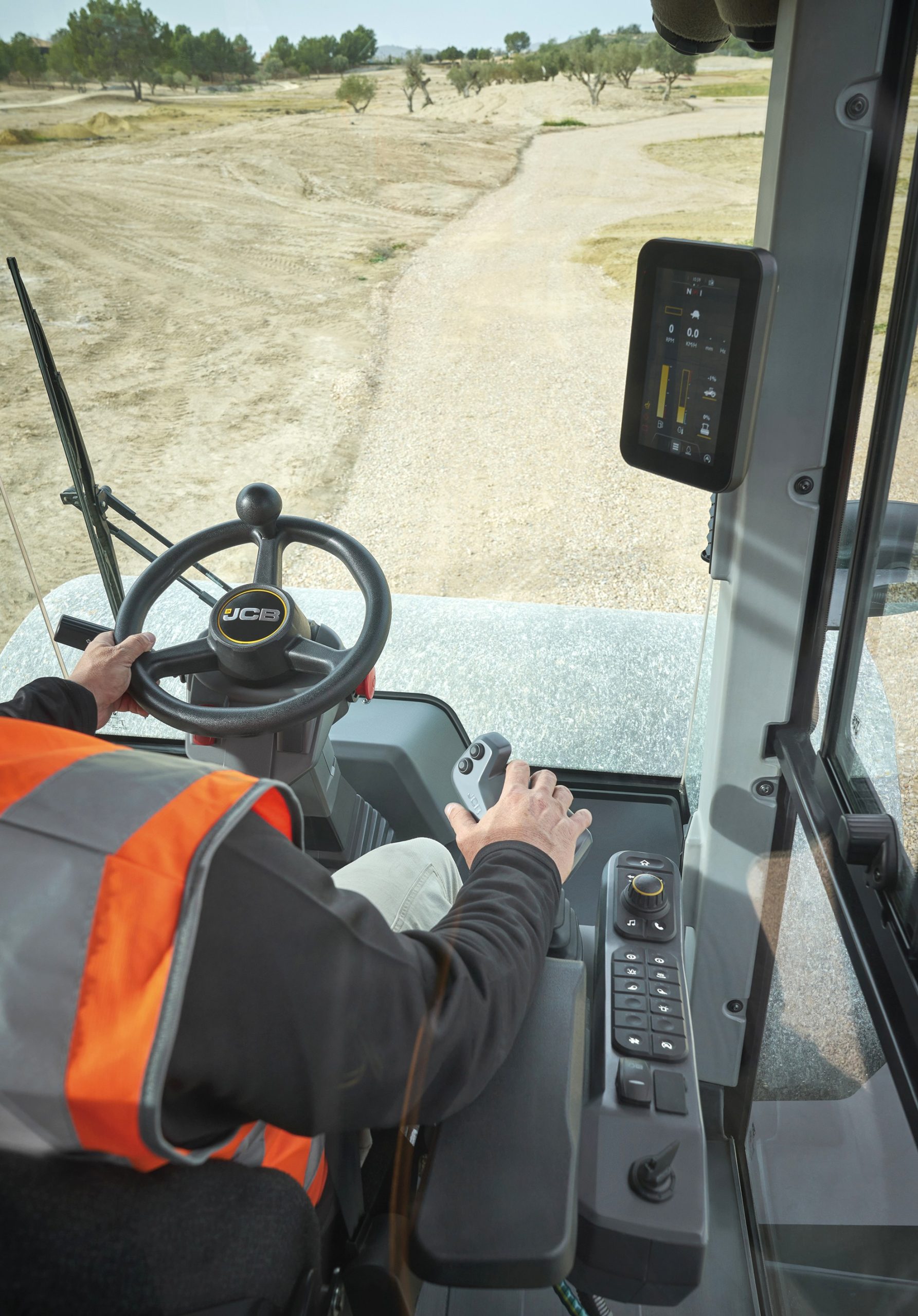 JCB riprende anche per il VM118D la stessa ergonomia delle altre macchine