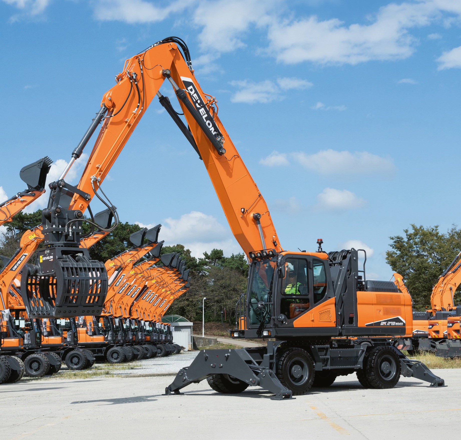 DEVELON fornisce la gestione telematica della flotta anche per il DX270W MH-7