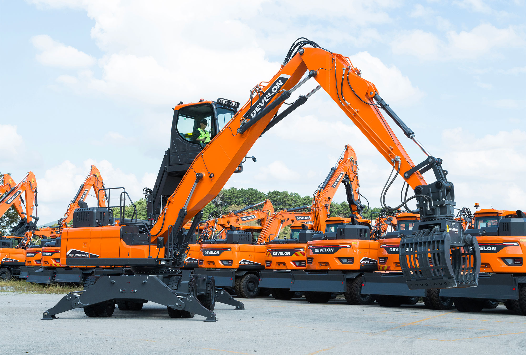 Develon punta in modo diretto al mercato della movimentazione industriale