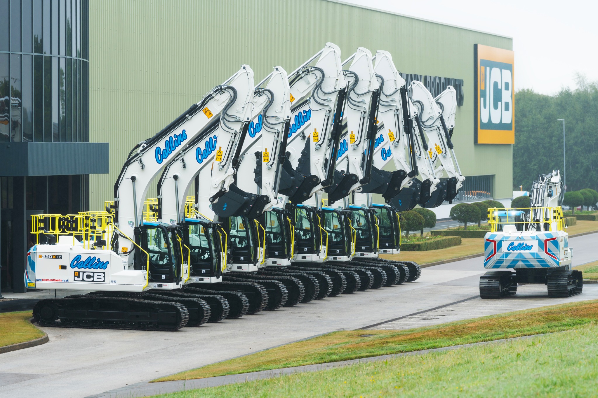 JCB sta conquistando sempre più clienti con gli escavatori Serie X
