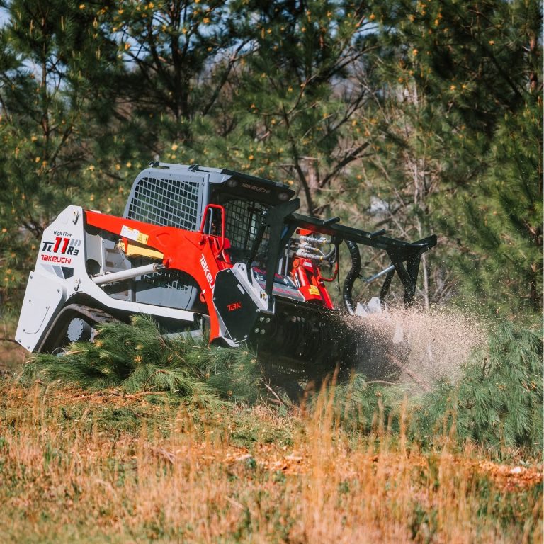 La TL11R3 è in grado di lavorare con attrezzature altamente performanti