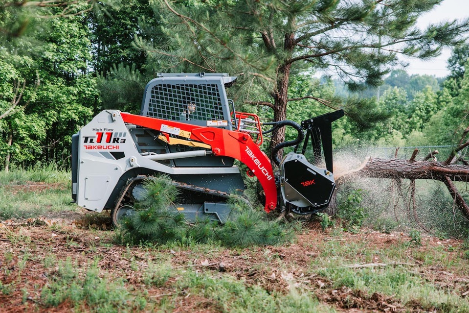 L'impianto High-Flow della Takeuchi TL11R3 consente di avere 153,4 l/min