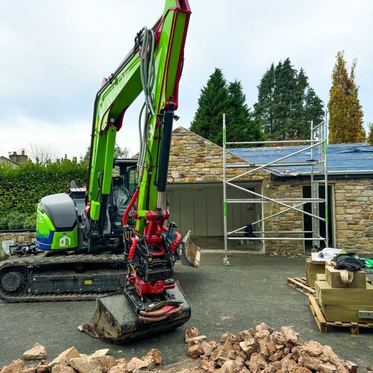 Yanmar fornisce le macchine ideali per i cantieri tipici di Wade Group