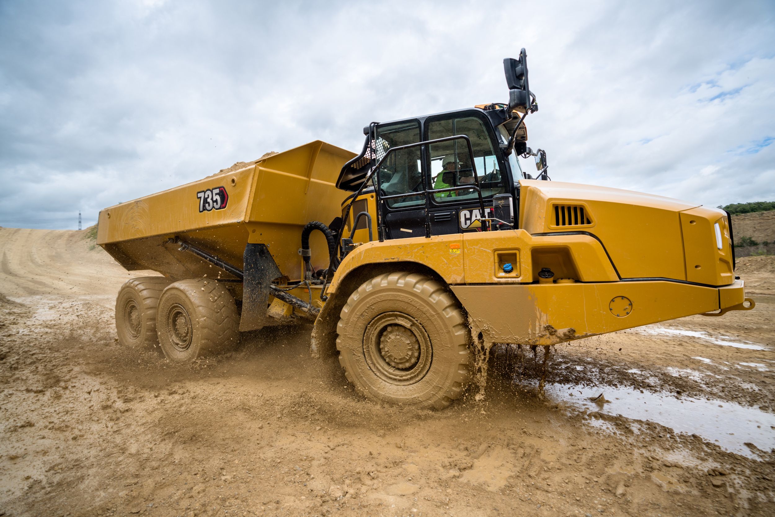 Caterpillar introduce i nuovi dumper articolati Next Generation