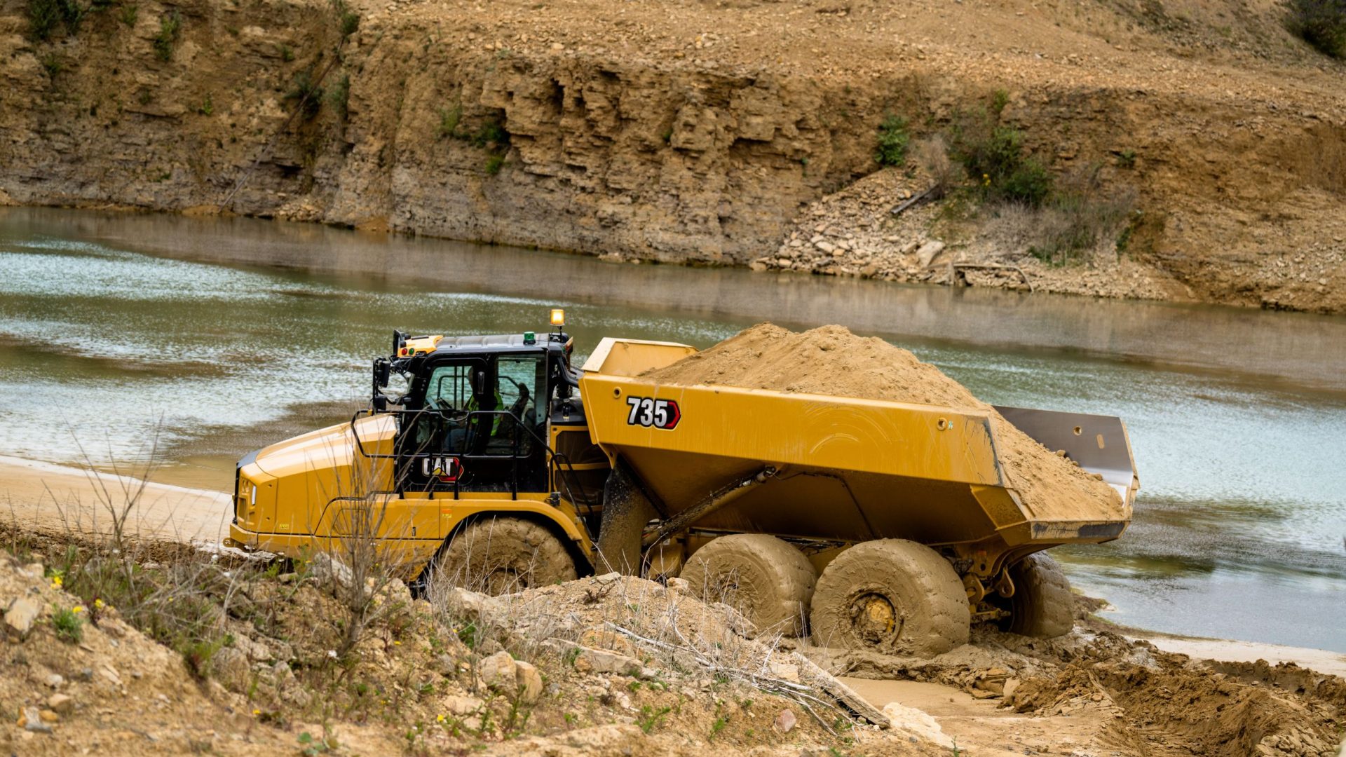 Tra le nuove funzionalità dei dumper Next Generation anche la frenata automatica