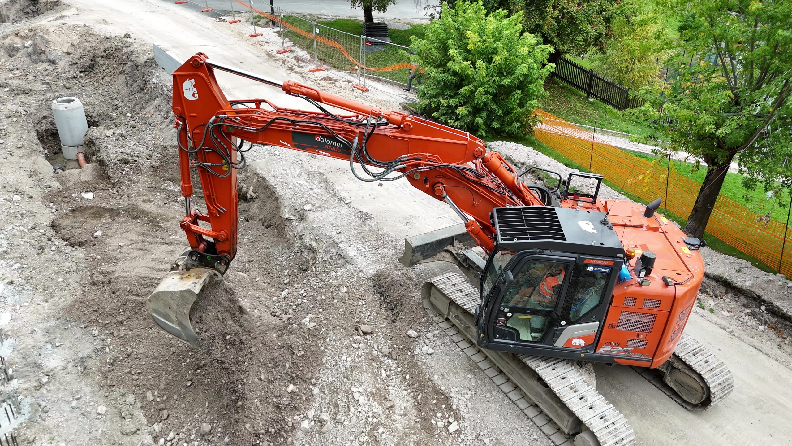 Hitachi ha molti modelli short-radius nella sua gamma