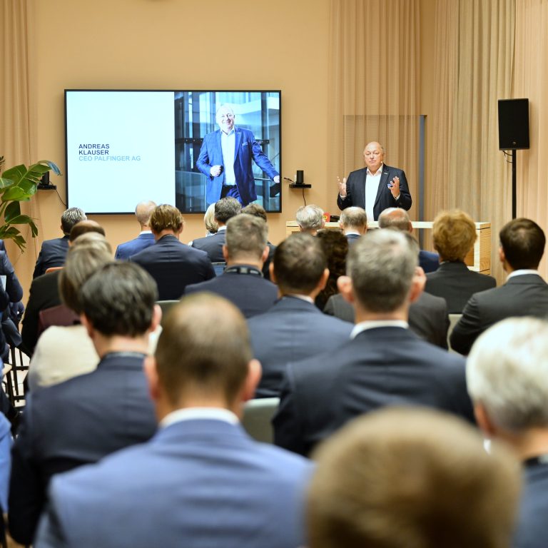 Palfinger ha presentato il Reach Higher Strategy 2030