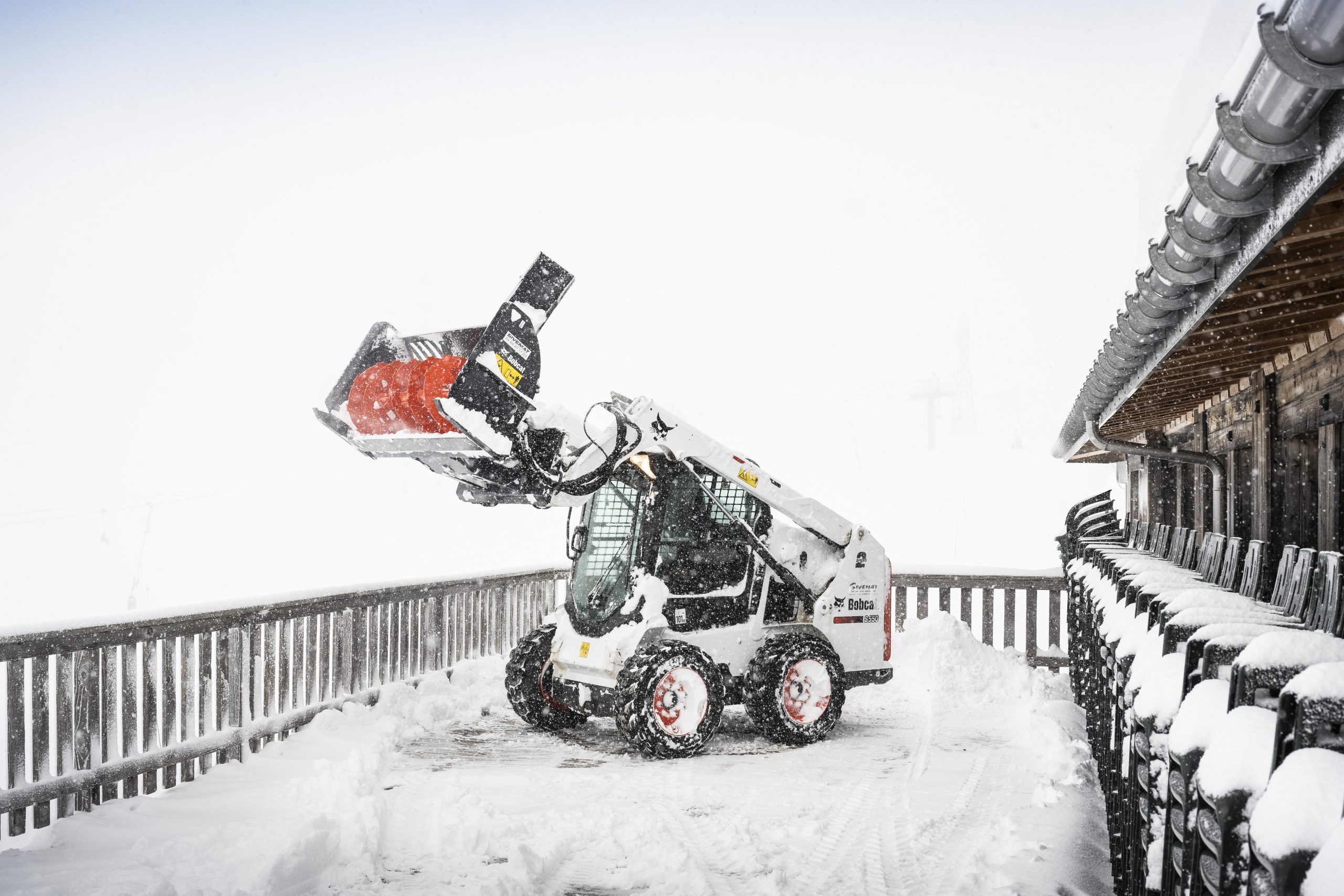 Bobcat fornisce le sue macchine a Chez Gaston per la rimozione neve