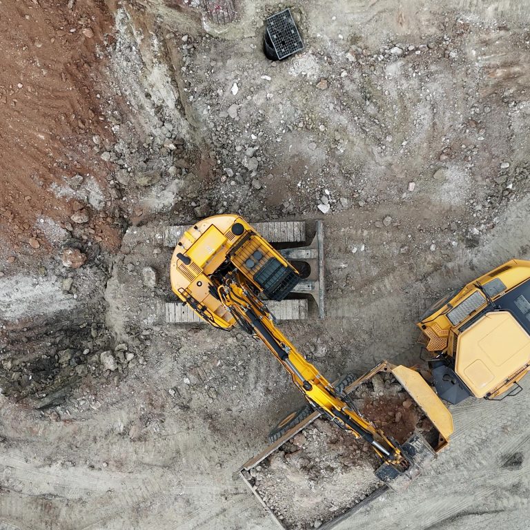 Il JCB 245XR è uno short-radius della classe 28 tonnellate